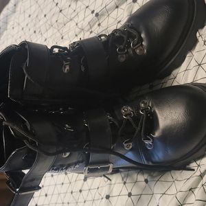 Goth boots